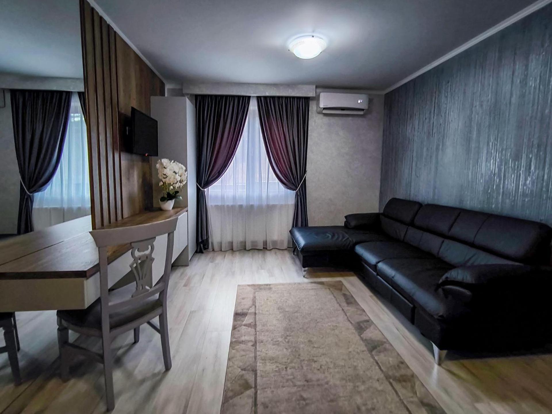Hotel Dorobanti ヤシ エクステリア 写真