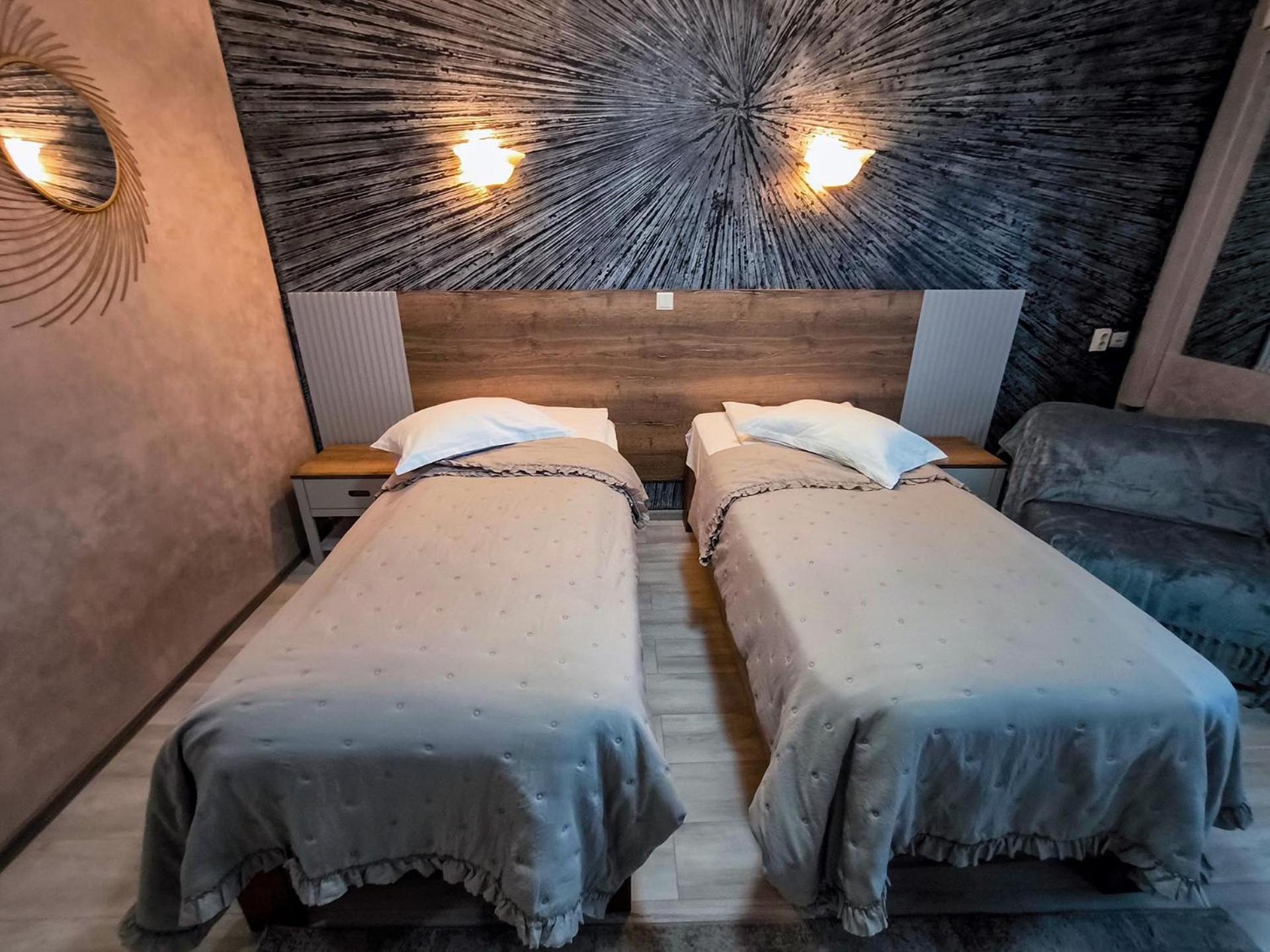 Hotel Dorobanti ヤシ エクステリア 写真