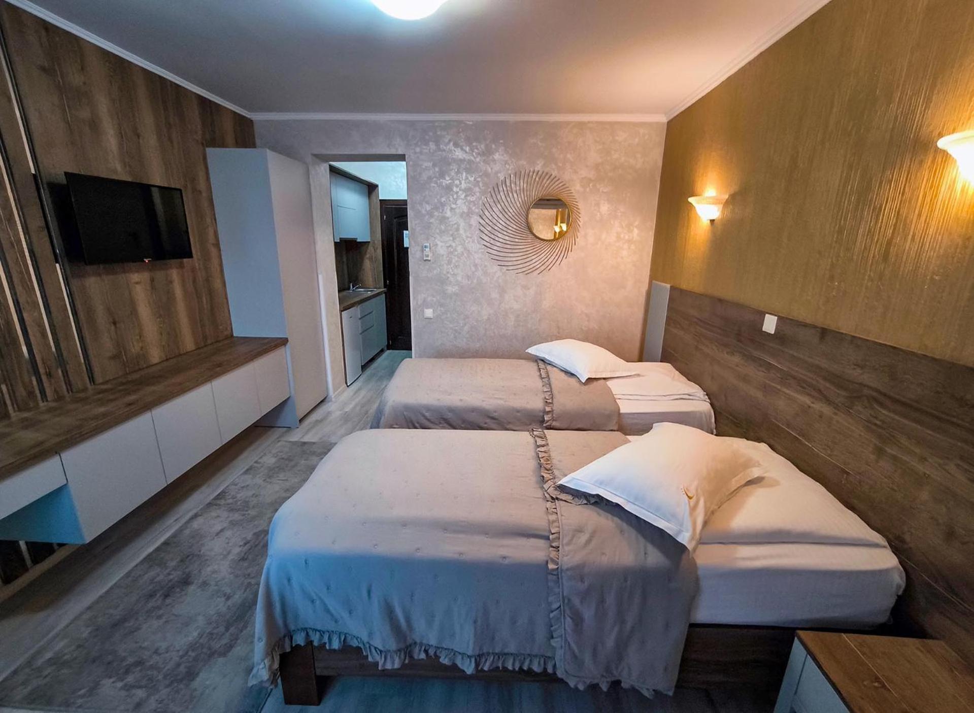Hotel Dorobanti ヤシ エクステリア 写真