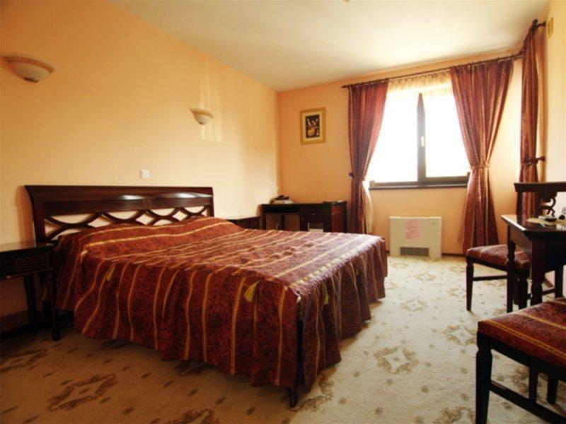 Hotel Dorobanti ヤシ エクステリア 写真